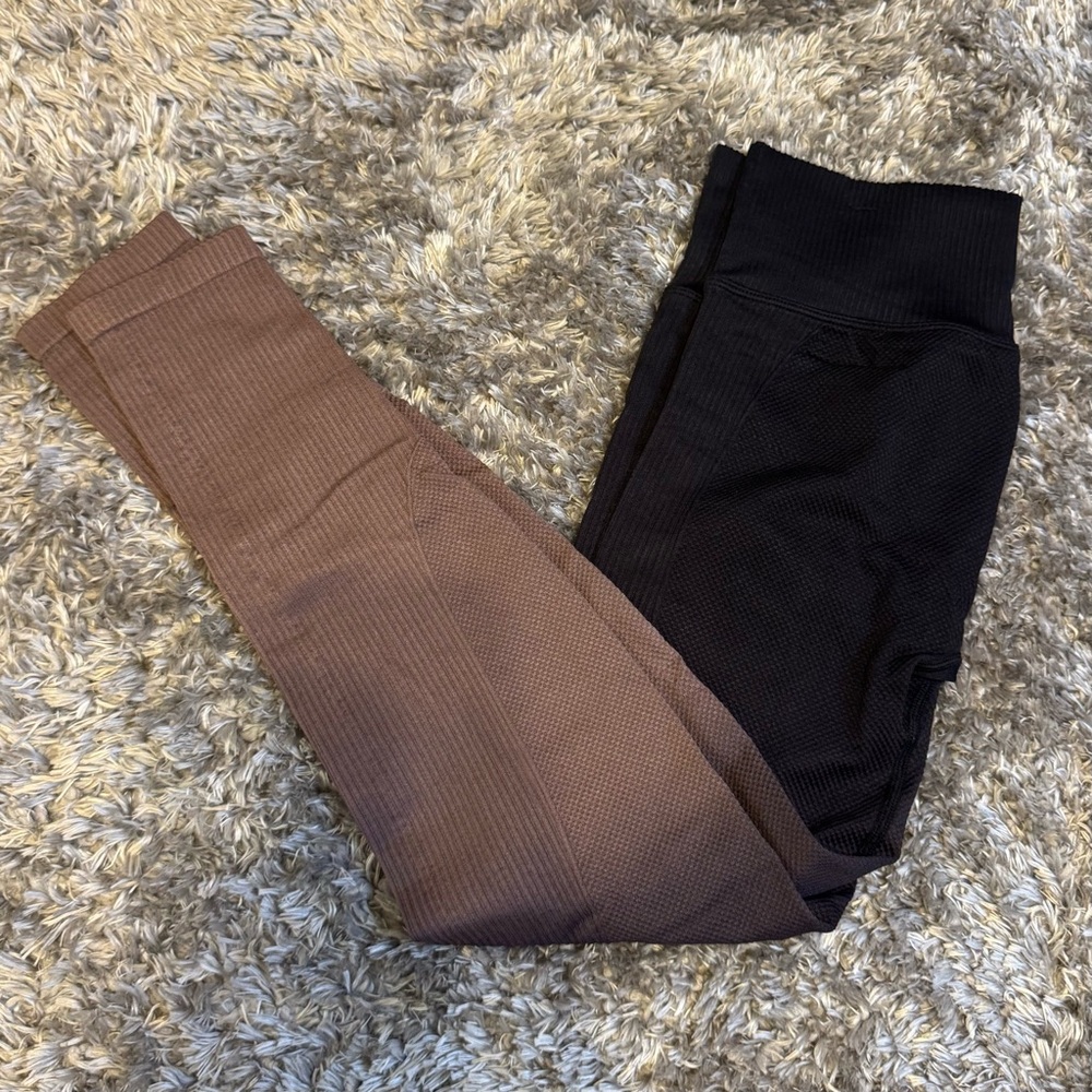 PINK by Victoria’s Secret - PINK activewear leggings, size small.